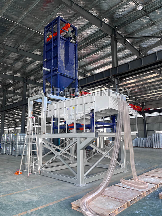 Dust-free unloading and multi-stage screening